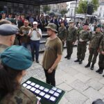 Oficjalne zakończenie marszu Kadrówki. Wręczenie medali Pro Patria i Pro Bono Poloniae  / Jarosław Kubalski / Radio Kielce