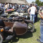 Tokarnia. Świętokrzyski Zlot Motocykli SHL i Pojazdów Zabytkowych / Jarosław Kubalski / Radio Kielce