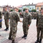 Miechów. Marsz Szlakiem I Kompanii Kadrowej. Oddział, który zapobiegł pożarowi lasu / Jarosław Kubalski / Radio Kielce