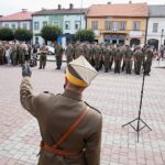 Miechów. Marsz Szlakiem I Kompanii Kadrowej / Jarosław Kubalski / Radio Kielce
