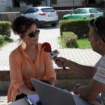 Opatów. Letni Raport Dnia. Longina Ordon - dyrektor Opatowskiego Ośrodka Kultury / Krzysztof Bujnowicz / Radio Kielce