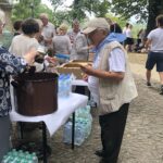 Ponad 200 pątników wyruszyło z Sandomierza w pielgrzymce na Jasną Górę / Grażyna-Szlęzak-Wójcik / Radio Kielce
