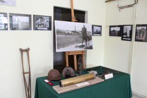 Wystawa prezentująca fotograficzny zapis tragicznych wydarzeń z sierpnia 1944 roku / Marta Gajda / Radio Kielce