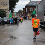 Około tysiąca pątników wyruszyło z Wiślicy w pielgrzymce diecezji kieleckiej na Jasną Górę / Marta Gajda / Radio Kielce