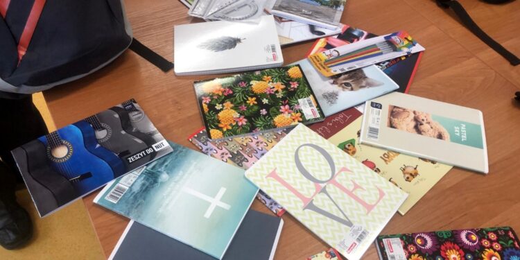 Kielecka Caritas zachęca do przygotowania „Plecaka dobroci”