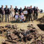 Pole miedzy Krzczonowem, a Kociną w gminie Opatowiec. Poszukiwania szczątków Liberatora B24L / Marta Gajda / Radio Kielce