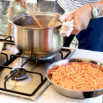 „Stacja Wakacje - Smakuj lato”. Kuchnia z Kazachstanu, Kirgistanu i Uzbekistanu. Talant Dujszebajew / Karol Żak / Daria Pycia / Radio Kielce