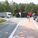 Policyjna akcja na skrzyżowaniu w Rudzie Malenieckiej / Daria Pycia / Radio Kielce