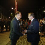 Kraków. Wręczenie odznaczeń osobom zasłużonym dla kadrówki. Na zdjęciu (od lewej): Janusz Knap - prezes Radia Kielce i Jan Józef Kasprzyk - minister do sprawy kombatantów i osób represjonowanych / Jarosław Kubalski / Radio Kielce