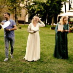 26.08.2019 Ogród Radia Kielce. Próba do granego przez dziennikarzy Radia Kielce spektaklu Śpiąca Królewna" / Radio Kielce