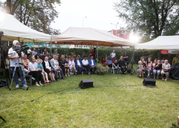 30.08.2019 Ogród Radia Kielce. Spektakl "Śpiąca Królewna" grany przez dziennikarzy Radia Kielce / Jarosław Kubalski / Radio Kielce