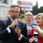 30.08.2019 Kielce. Poseł PiS i wiceminister sportu i turystyki Anna Krupka zainaugurowała kampanię wyborczą. Z lewej wójt gminy Bieliny Sławomir Kopacz / Jarosław Kubalski / Radio Kielce