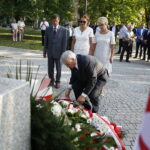 31.08.2019 Kielce. 39. rocznica podpisania Porozumień Sierpniowych. Złożenie kwiatów pod pomnikiem Solidarności. Delegacja IPN:  Leszek Bukowski, Marianna Noworycka - Gniatkowska, Dorota Koczwańska-Kalita i Ryszard Śmietanka-Kruszelnicki / Jarosław Kubalski / Radio Kielce