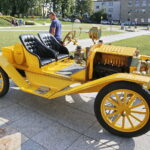 31.08.2019 Morawica. Międzynarodowy Rajd Pojazdów Zabytkowych / Jarosław Kubalski / Radio Kielce