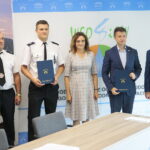 Kielce. Podpisanie umów na dofinansowanie zakupu sprzętu dla OSP / Wiktor Taszłow / Radio Kielce