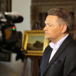 Kielce. Prezentacja nowych obrazów w Muzeum Narodowym. Na zdjęciu Robert Kotowski - dyrektor Muzeum Narodowego w Kielcach / Wiktor Taszłow / Radio Kielce