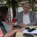 Letni Raport Dnia. Od lewej: red. Ewa Okońska i Andrzej Tuz - burmistrz Szydłowa / Krzysztof Bujnowicz / Radio Kielce