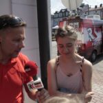 Staszów. Letni Raport Dnia. Robert Szumielewicz - Radio Kielce i dzieci ze Staszowskiego Ośrodka Kultury / Krzysztof Bujnowicz / Radio Kielce