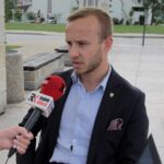 Miedziana Góra. Letni Raport Dnia. Na zdjęciu wójt Damian Sławski / Krzysztof Bujnowicz / Radio Kielce