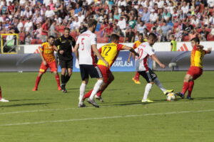 Mecz Górnik Zabrze - Korona Kielce / Krzysztof Bujnowicz / Radio Kielce