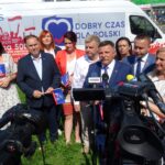 27.08.2019. Ostrowiec Świętokrzyski. PiS-bus z wizytą / Emilia Sitarska / Radio Kielce