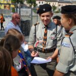 Ostrowiec Świętokrzyski. Gra miejska z okazji 75. rocznicy wybuchu Powstania Warszawskiego / Emilia Sitarska / Radio Kielce