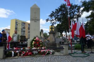 Obchody Święta Wojska Polskiego w Ostrowcu Świętokrzyskim / Emilia Sitarska / Radio Kielce