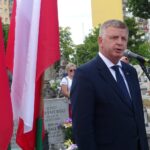 Obchody Święta Wojska Polskiego w Ostrowcu Świętokrzyskim. Jarosław Rusiecki - senator PiS / Emilia Sitarska / Radio Kielce