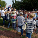 Ostrowiec Świętokrzyski. Wieczorne zwiedzanie osiedla Kuźnia / Emilia Sitarska / Radio Kielce