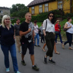 Ostrowiec Świętokrzyski. Wieczorne zwiedzanie osiedla Kuźnia / Emilia Sitarska / Radio Kielce