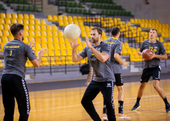 Pierwszy trening zawodników PGE Vive Kielce / Wiktor Taszłow / Radio Kielce