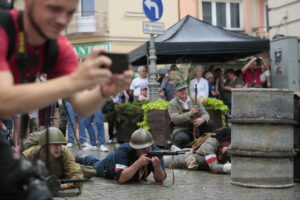 Kielce. Barykady na ulicy Sienkiewicza / Wiktor Taszłow / Radio Kielce