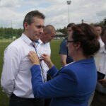 Familijne Igrzyska Klubu Sportowego „Łazy”. Na zdjęciu (od lewej): wojewoda Agata Wojtyszek, dyrektor RCKiK Jerzy Stalmasiński / Wiktor Taszłow / Radio Kielce