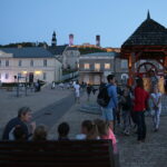 Chęciny. Nocne zwiedzanie Chęcin / Wiktor Taszłow / Radio Kielce