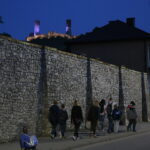 Chęciny. Nocne zwiedzanie Chęcin / Wiktor Taszłow / Radio Kielce