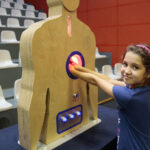 Mobilna wystawa Centrum Nauki Kopernik - Naukobus / Wiktor Taszłow / Radio Kielce