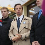 Konferencja Konfederacji Wolność i Niepodległość. Na zdjęciu:  Łukasz Ospara - Ruch Narodowy, Krzysztof Bosak, Łukasz Wilczyński - prezes Ruchu Narodowego Świętokrzyskie / Wiktor Taszłow / Radio Kielce