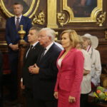 Obchody Święta Wojska Polskiego - Msza Święta. Na zdjęciu od lewej: Bogdan Wenta – prezydent Kielc, Bogdan Latosiński – poseł, Krzysztof Lipiec - poseł PiS,  Anna Krupka - poseł PiS / Wiktor Taszłow / Radio Kielce