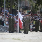 Obchody Święta Wojska Polskiego. Na zdjęciu: major Arkadiusz Radziński, pułkownik Paweł Chabielski - komendant Centrum Przygotowań do Misji Zagranicznych / Wiktor Taszłow / Radio Kielce