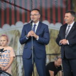 Dożynki gminy Bieliny. Na zdjęciu wójt gminy Bieliny - Sławomir Kopacz i poseł PiS Andrzej Kryj / Wiktor Taszłow / Radio Kielce