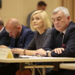 Sesja Sejmiku Województwa Świętokrzyskiego. Na zdjęciu: Renata Janik - wicemarszałek województwa świętokrzyskiego, Andrzej Bętkowski - marszałek województwa świętokrzyskiego / Wiktor Taszłow / Radio Kielce