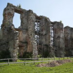 Tajemnicze podziemia w Bodzentynie / Wiktor Taszłow / Radio Kielce