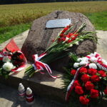 Uroczystości upamiętniające zwycięską akcję Tomasza Wójcika "Tarzana" i jego żołnierzy z 26 sierpnia 1943 roku / Emilia Sitarska / Radio Kielce