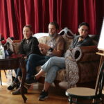 05.09.2019. Kielce. Konferencja przed spektaklem "Hańba" w Teatrze Żeromskiego. Na zdjęciu od lewej: Amadeusz Nosal - wideo, Ewa Gondek - muzyka, Maciej Podstawny - reżyser, Marta Śniosek-Masacz - kostiumy / Wiktor Taszłow / Radio Kielce