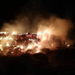 Pożar słomy w Przeuszynie w gminie Ćmielów / Ratownictwo Powiatu Ostrowieckiego