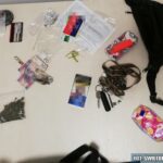 17.09.2019. Pińczów. Zabezpieczone przedmioty przy mieszkańcach Buska-Zdroju / świętokrzyska policja