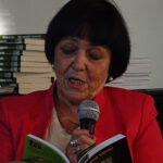 Jędrzejów. Promocja książki „Gdy zakwitną magnolie” Anny Ginter. Na zdjęciu Anna Ginter / Ewa Pociejowska-Gawęda / Radio Kielce