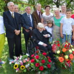 06.09.2019. Kosowice. Setne urodziny Antoniego Wójcika, żołnierza Armii Krajowej, ps. Tatar. Antoni Wójcik z rodziną / Emilia Sitarska / Radio Kielce