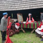 16.09.2019. Bodzentyn. Wystawa „Kupić, nie kupić, potargować można” - jarmark chłopski w Bodzentynie na fotografiach Janusza Buczkowskiego” / Janusz Buczkowski