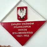 27.09.2019 Starachowice. Odsłonięcie ściany pamięci w Szkole Podstawowej numer 10 / Anna Głąb / Radio Kielce